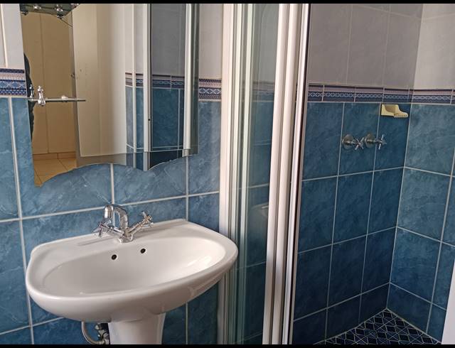 3 BEDROOM FREEHOLD FOR SALE IN RAISETHORPE